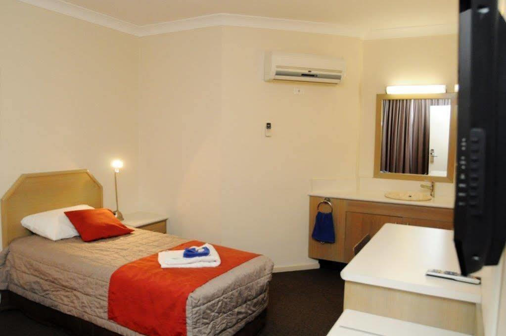 Dubbo Rsl Club Motel Exterior photo