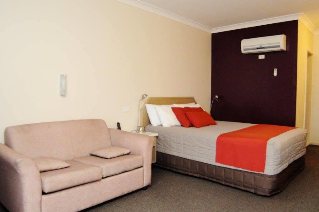 Dubbo Rsl Club Motel Exterior photo